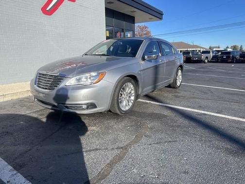 2013 Chrysler 200 Limited