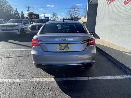 2013 Chrysler 200 Limited