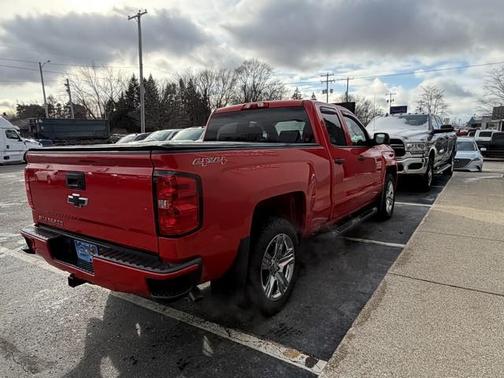 2017 Chevrolet Silverado 1500 Custom