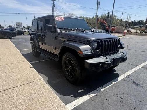 Granite Crystal Metallic Clearcoat 2020 Jeep Wrangler Unlimited Sahara
