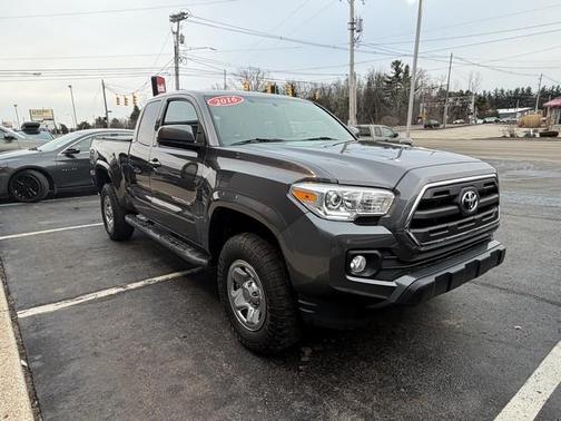 2016 Toyota Tacoma SR5