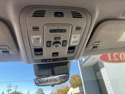 2021 Cadillac Escalade ESV Premium Luxury Platinum