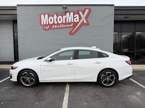 2022 Chevrolet Malibu FWD LT