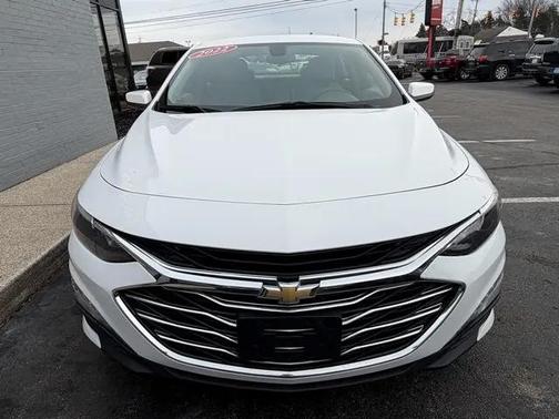 2022 Chevrolet Malibu FWD LT