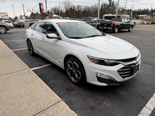 2022 Chevrolet Malibu FWD LT