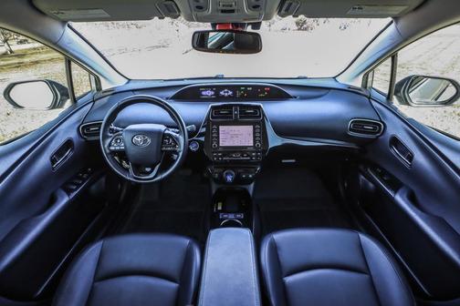 2022 Toyota Prius XLE