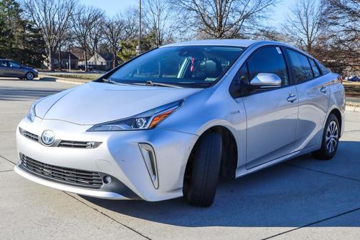 2022 Toyota Prius XLE