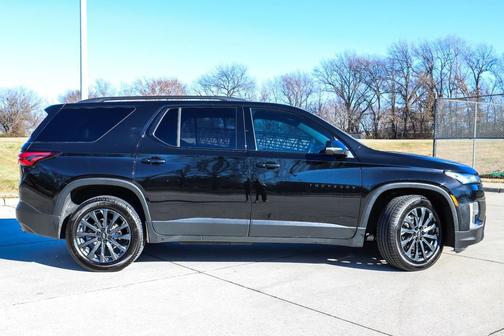 2022 Chevrolet Traverse RS