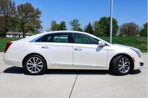 2014 Cadillac XTS Base