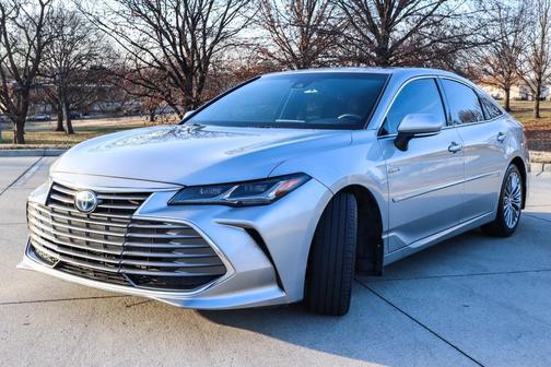 2021 Toyota Avalon Hybrid Limited