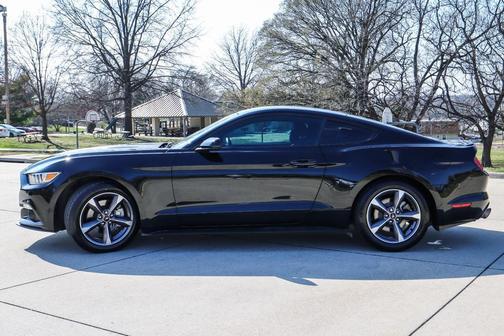 2017 Ford Mustang EcoBoost