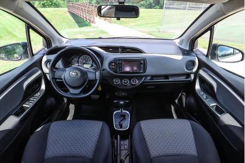 2015 Toyota Yaris L