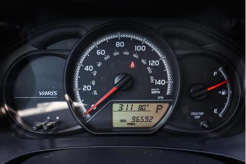 2015 Toyota Yaris L