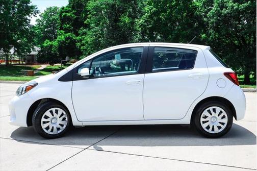 2015 Toyota Yaris L