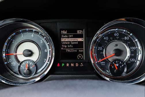 2014 Chrysler Town & Country S