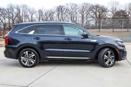 2022 Kia Sorento Hybrid EX