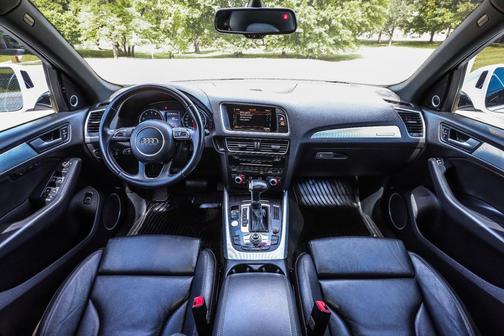 Ibis White 2017 Audi Q5 2.0T Premium Plus