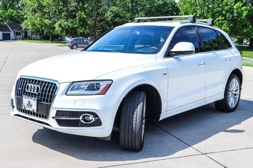 Ibis White 2017 Audi Q5 2.0T Premium Plus