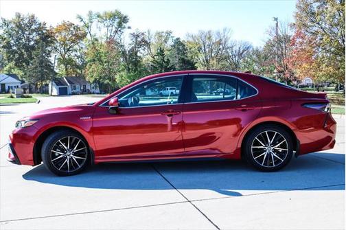 2021 Toyota Camry SE