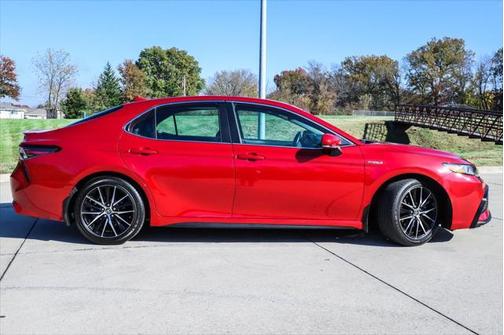 2021 Toyota Camry SE