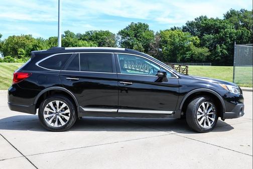 2017 Subaru Outback 2.5i Touring