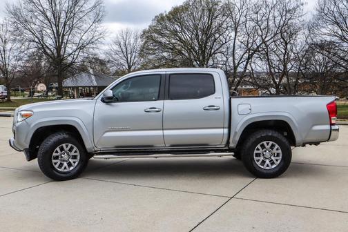 2017 Toyota Tacoma SR5