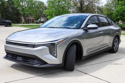 Steel Gray 2025 Kia K4 LXS