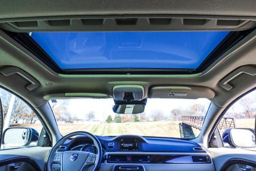 2016 Volvo XC70 T5 Drive-E Platinum