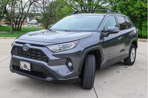 2019 Toyota RAV4 Hybrid XLE