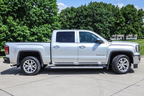 Quicksilver Metallic 2017 GMC Sierra 1500 SLT