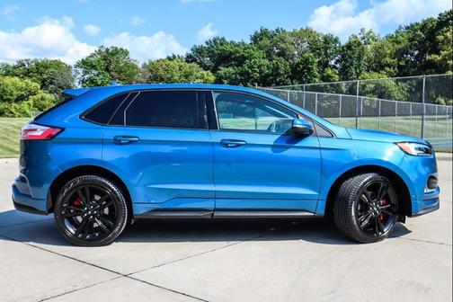 2019 Ford Edge ST
