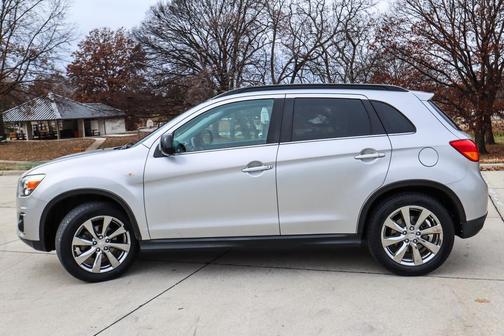 2013 Mitsubishi Outlander Sport LE