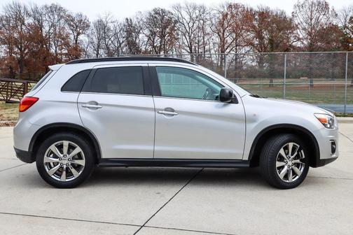 2013 Mitsubishi Outlander Sport LE