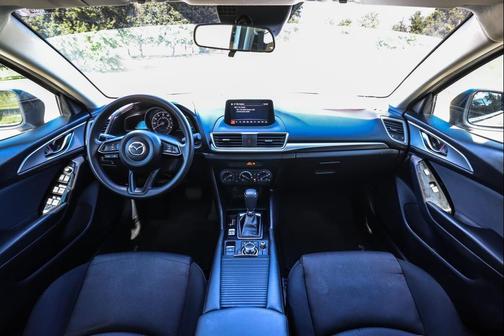 2018 Mazda Mazda3 Sport
