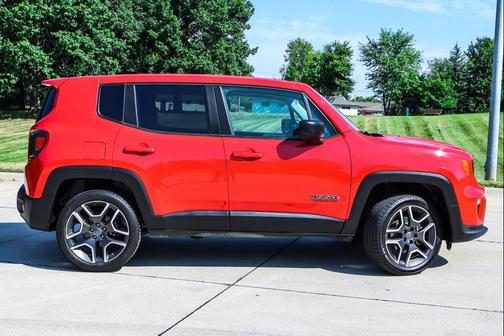 2021 Jeep Renegade Jeepster 4x4