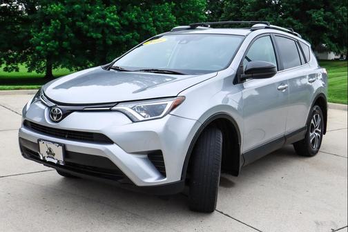 Silver Sky Metallic 2017 Toyota RAV4 LE