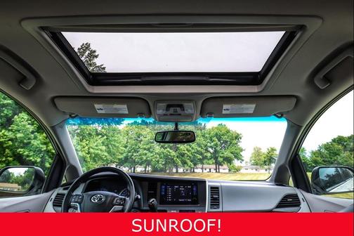 2016 Toyota Sienna XLE Premium