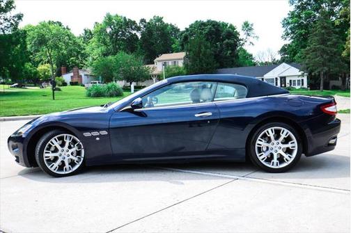 2013 Maserati GranTurismo Base
