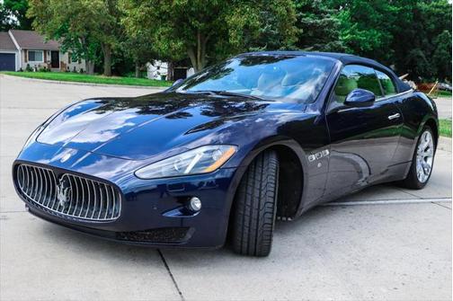 2013 Maserati GranTurismo Base