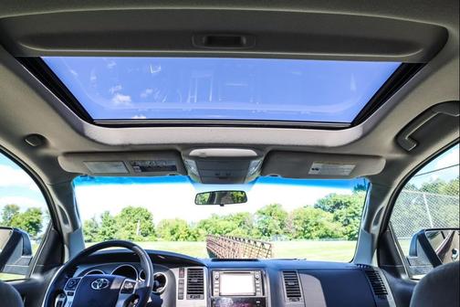 2016 Toyota Sequoia SR5
