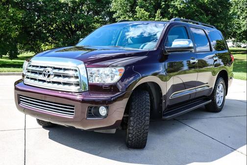 2016 Toyota Sequoia SR5