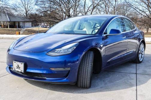 2019 Tesla Model 3 Standard Range Plus