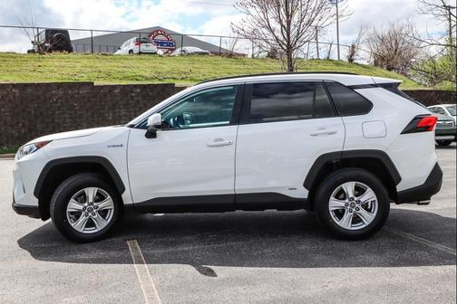 2020 Toyota RAV4 Hybrid XLE