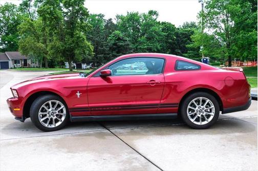 2010 Ford Mustang Premium