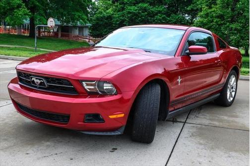 2010 Ford Mustang Premium