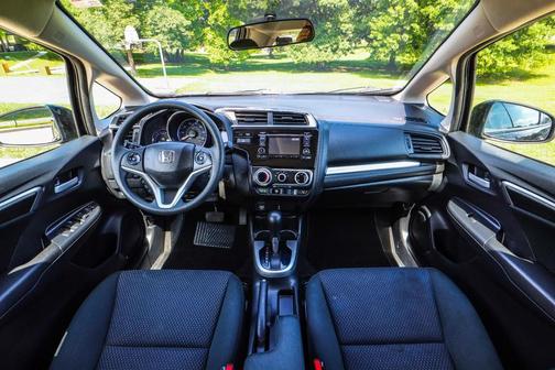 Crystal Black Pearl 2019 Honda Fit LX