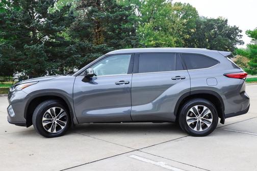 2020 Toyota Highlander XLE