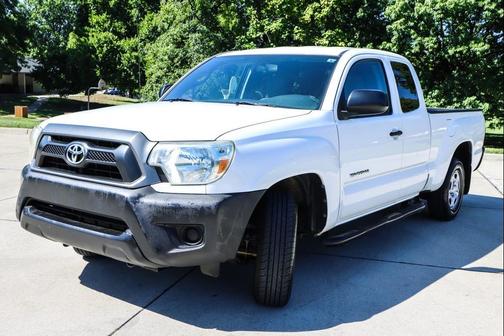 2013 Toyota Tacoma Base