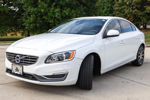 2016 Volvo S60 Inscription T5 Drive-E Platinum