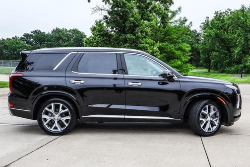 Abyss Black Pearl 2022 Hyundai PALISADE Limited